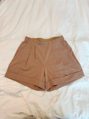 lululemon athletica Cuff Shorts - Beige/Tan